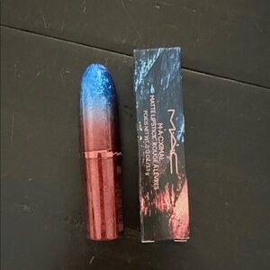 MAC underslept BNIB .